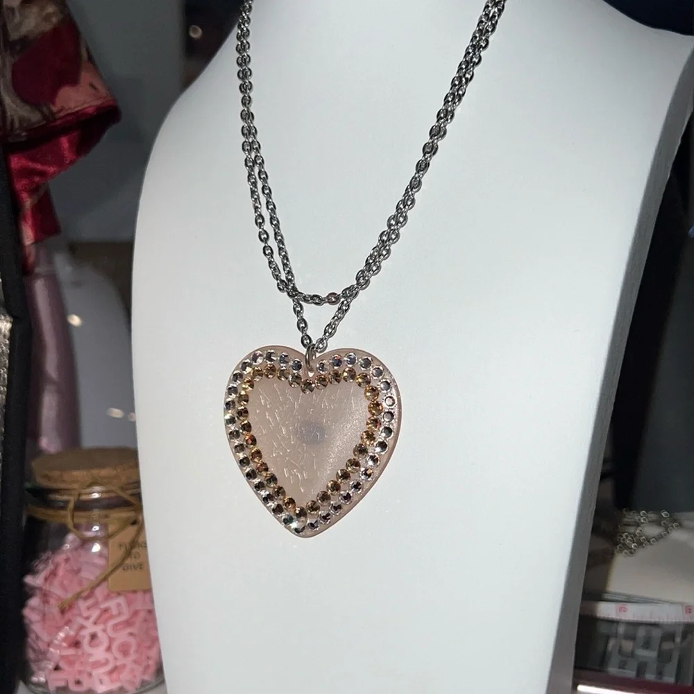 Tarina 🌸Tarantino 🌸 Swarovski Heart Long Chain Necklace 🌸 - Picture 6 of 11